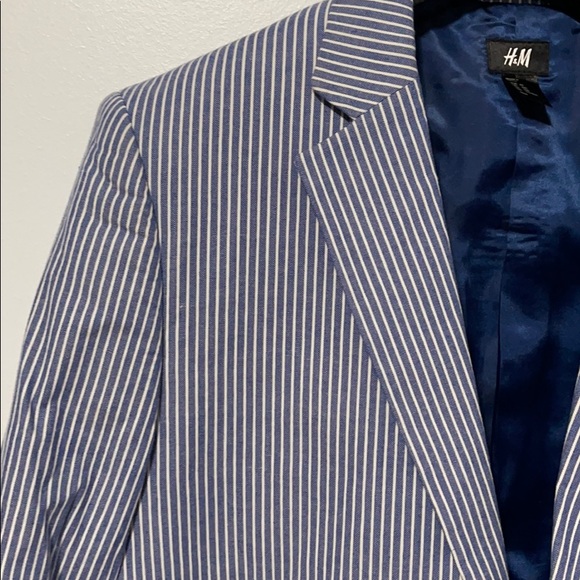 Blazer - Picture 2 of 2